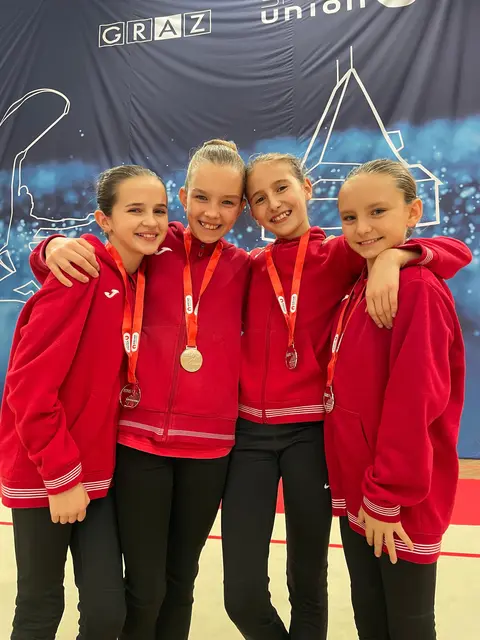 Flora, Livia, Enya und Dzhena holten den 2. Platz. | Foto: GTU Mattersburg