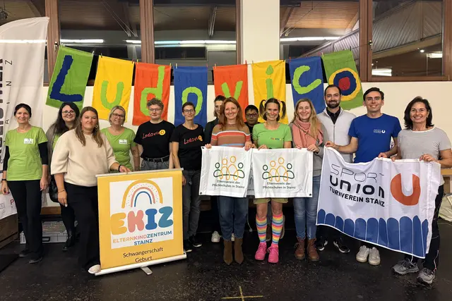 Die versammelte Schar der "helfenden Hände" | Foto: Gemeinde