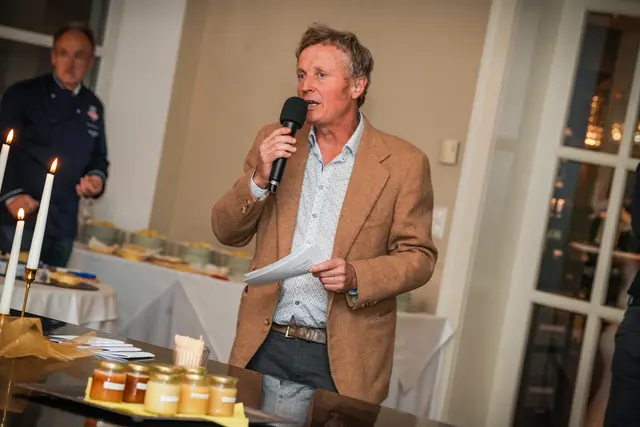 Wanderimker &amp; Buchautor Johannes Gruber wusste viel zu erzählen. | Foto: Marcel Pail