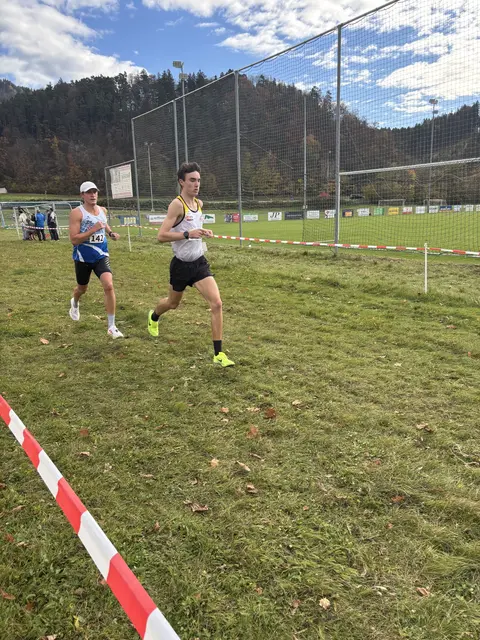 Elias Pölzl setzte sich über die 3,4 km lange Strecke mit einer Zeit von 11:34 min klar durch. | Foto: KSV-LA