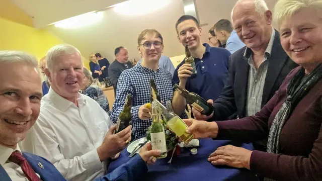 Ein Fest mit vielen Ehrungen in Weinburg! | Foto: zVg Michael Strasser