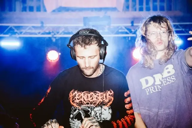 ¥ang $chnittlauch mit Rosi vom WUW | Foto: SlamaRama 2025 - Magdalena Holleis