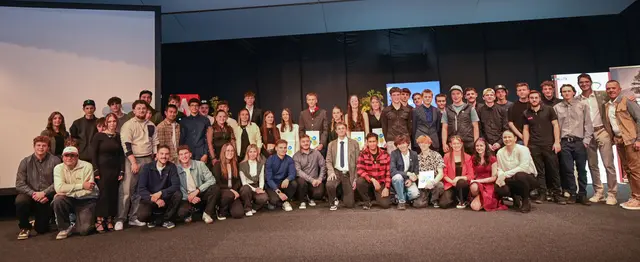 Die erfolgreichen Lehrlinge aus dem Bezirk Landeck wurden gefeiert. | Foto: Glanzlicht Fotografie