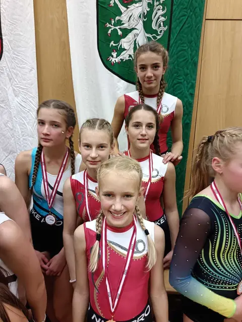 Am 9. Platz: Lila, Colleen, Amelie und Melina. | Foto: ASKÖ Kunstturnen Mattersburg