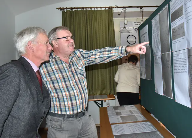 Gemeinderatsprotokolle zeigen die hitzigen Debatten zur Elektrifizierung. | Foto: Herbert Schleich