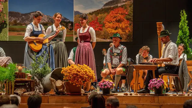Beim Benefizabend für die Krebshilfe Tirol gab es in Angerberg schöne Klänge und Gesang zu hören. | Foto: Silvia Ehrenstraßer
