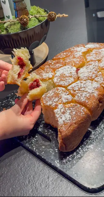 Rohrnudeln mit Zwetschkenfülle. | Foto: Frauscher