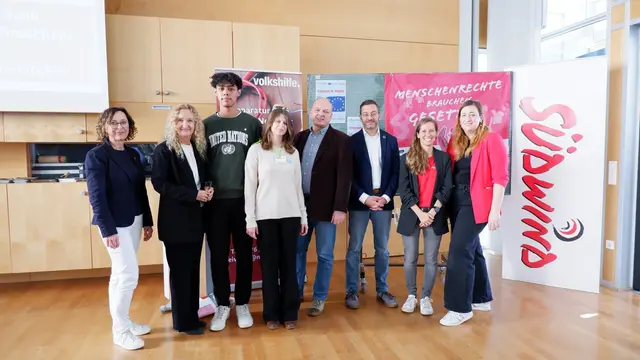 Die Experten-Jury prämierte gemeinsam mit dem Publikumsvoting die drei besten Projekte. | Foto: Südwind