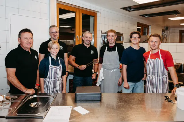 Das Küchenteam sorgte für die kulinarische Verpflegung der zahlreichen Besucher. | Foto: babsi stoll photography