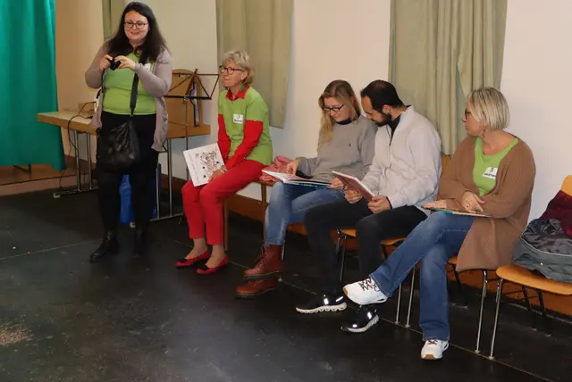 Die Vorleserschaft bereitet sich auf ihren Einsatz vor | Foto: Gerhard Langmann