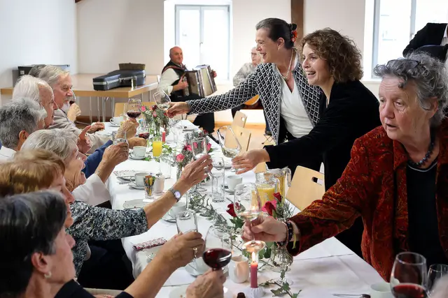 Die frischgebackenen 80er genossen die traditionelle Geburtstagsfeier der Marktgemeinde. | Foto: MG Telfs/Hackl