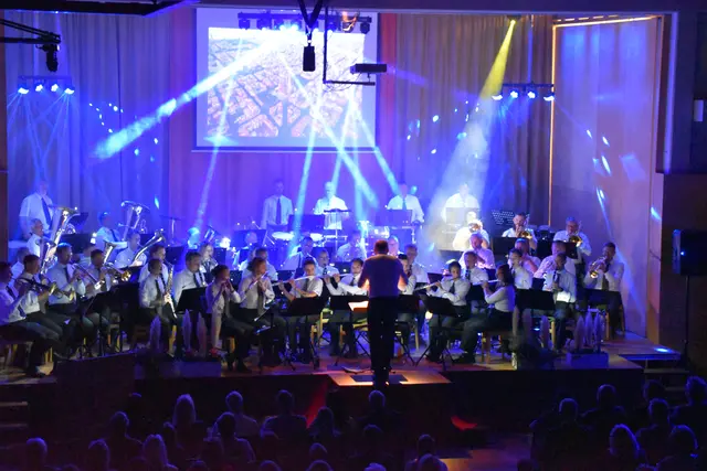 Die BMK Angath lud am 8. November 2025 bei ihrem Jahreskonzert zu musikalischen Gipfelsiegen. | Foto: Barbara Fluckinger