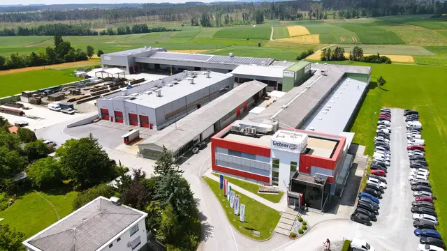Die neue Halle der Grabner Gruppe in der Ziegeleigasse in Hartberg ist ein starkes Bekenntnis zum Standort und den Wurzeln des Unternehmens. | Foto: Grabner Gruppe