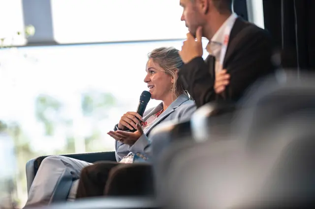 Die Eggenburger Unternehmerin Florentina Zach begeisterte mit ihrem Vortrag über Künstliche Intelligenz. | Foto: Florentina Zach