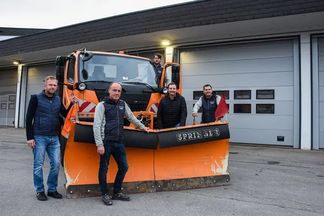 Von li.: Straßenmeister G. Malz und S. Raffling, Bauhofleiter-Stv. A. Leopold, Stadtrat J. Steinkellner, Bauhofleiter J. Dobernig. | Foto: Stadtgemeinde Wolfsberg