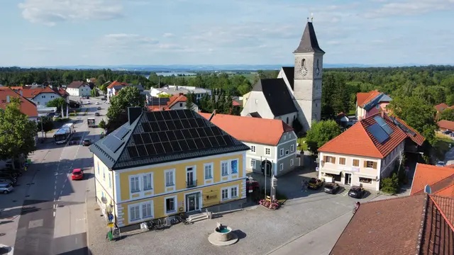 Bürgermeister Christian Kolarik lädt gemeinsam mit Vertreter:innen der Gemeinderats-Fraktionen zu den diesjährigen Ortsteilgesprächen ein. | Foto: MeinBezirk MeineRegion Enns