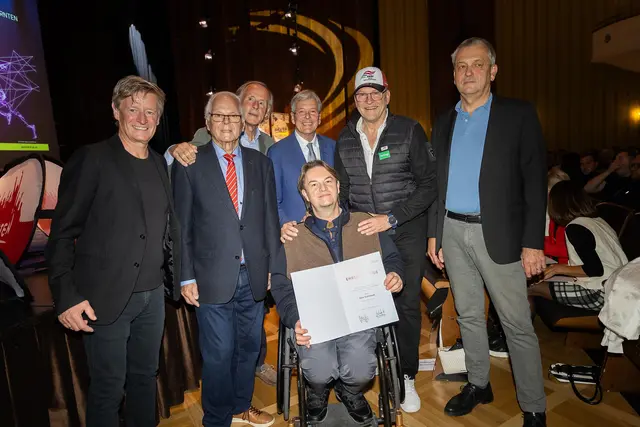 Besonders geehrt wurde Rollstuhl-Tischtennisspieler Oliver Teuffenbach, der bei den ÖM in Innsbruck bereits zum vierten Mal in Folge Gold gewann. | Foto: LPD Kärnten/Just (4)