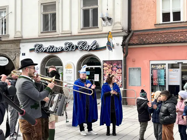 Das Faschingsprinzenpaar Ewald Steinkellner und Nadja Stadler bleibt noch ein weiteres Jahr in seiner Funktion. | Foto: MeinBezirk/Astrid Moder