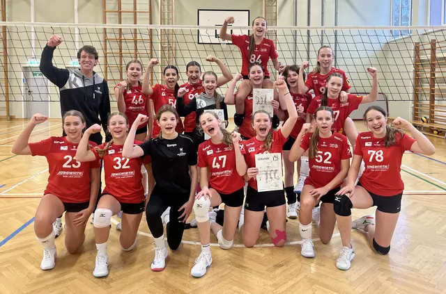 Turniersieg für die U16-Mädchen. | Foto: Union Volleyball Raiffeisen Waldviertel