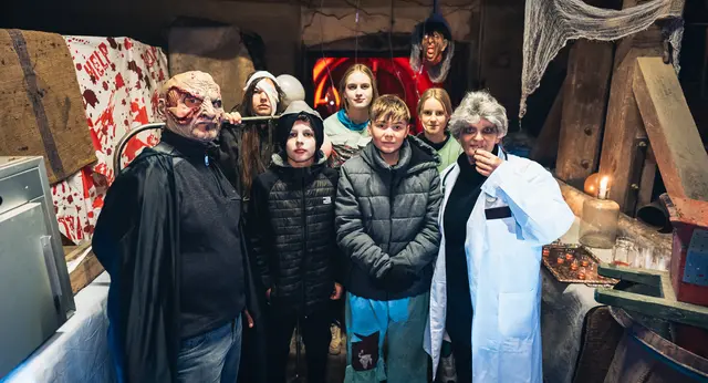 Besucher strömen zum beliebten Gänsehaut-Erlebnis in Ravelsbach. | Foto: MS Fototeam | Martin Mathes