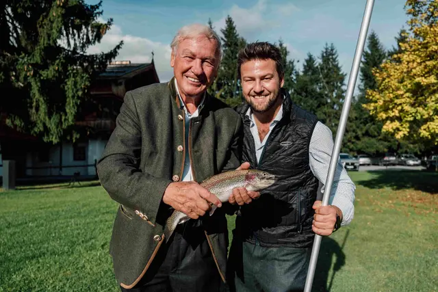 Stanglwirt Balthasar Hauser und Juniorchef Johannes Hauser. | Foto: Stanglwirt/SkylineMedien