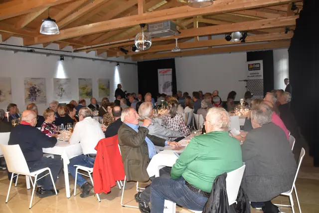 Über 60 Teilnehmerinnen und Teilnehmer konnte Obmann Karl Volcic bei der Generalversammlung begrüßen. | Foto: Michael Strini