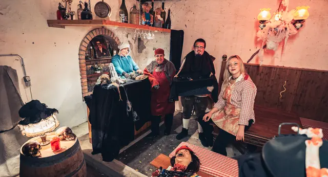 Mutige Teilnehmer stellen sich den Überraschungsmomenten der Nacht. | Foto: MS Fototeam | Martin Mathes