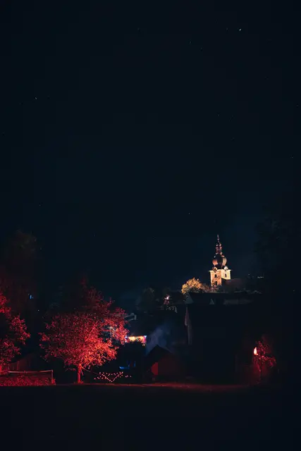 Die Veranstaltungskulisse im nächtlichen Schein. | Foto: MS Fototeam | Martin Mathes