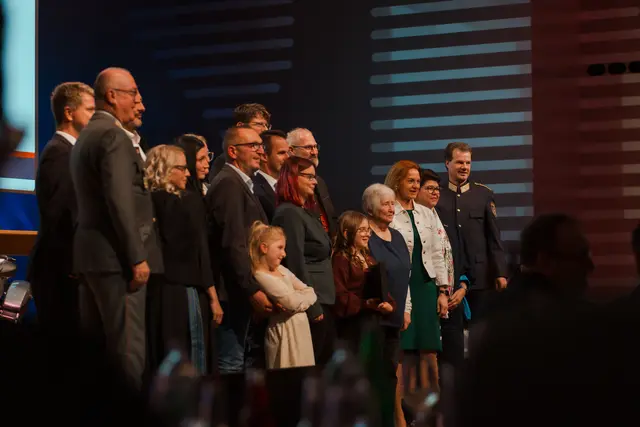 Zwölf mutige Steirerinnen und Steirer – von jung bis alt – wurden am Montagabend für ihr außergewöhnliches Engagement mit dem Courage-Award ausgezeichnet.  | Foto: LPD Stmk