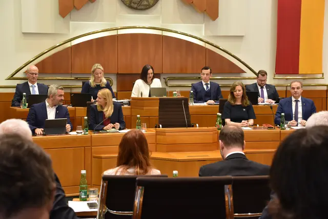 Ein vertagter Misstrauensantrag gegen Doskozil, Diskussionen über ORF-Abgaben und die Erhöhung der Ortstaxe – MeinBezirk fasst die Tagesordnungspunkte der Landtagssitzung Burgenland für dich zusammen.  | Foto: Stefan Schneider
