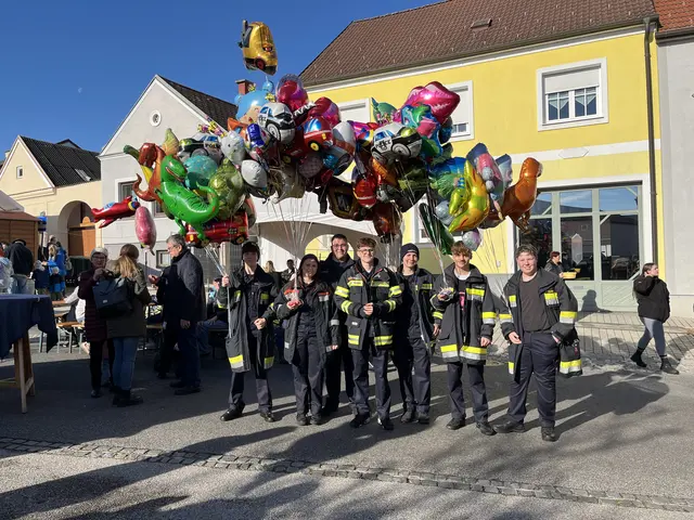 Auch die Jugendfeuerwehr engagierte sich | Foto: Gesa Buzanich