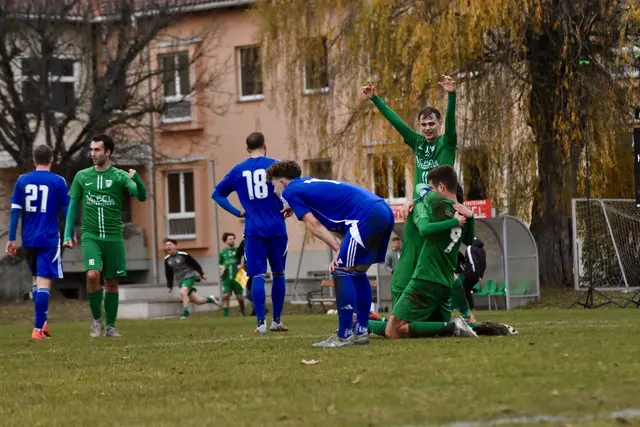 90 Minuten in Unterzahl, am Ende trotzdem Derbysieger: Groß St. Florian jubelte gegen Wettmannstätten über den Herbstmeistertitel in der Unterliga. | Foto: MeinBezirk/Simon Michl