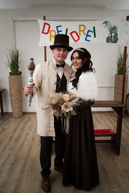 Prinzessin Laura die "Aufbrezlerin" zu Arnoldstein, Laura Mörtl (Wirnsberger) und ihr Prinz Blasius Musikus Sebastian der XXIX., Pferdebaron zu Arnoldstein, Sebastian Satz regieren in Arnoldstein. | Foto: Faschingsgilde Arnoldstein