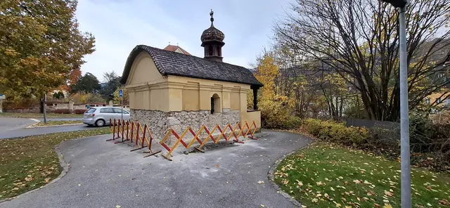 Die Kapelle nach den ersten Schremmarbeiten: Um finanzielle Unterstützung aus der Bevölkerung wird angesucht. | Foto: Speckbacher Schützen Hall