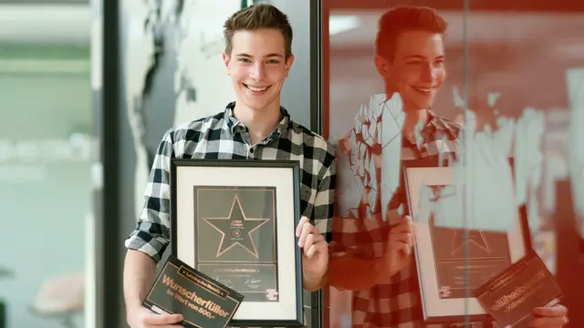 Julian Rheker wurde im Mai zum „Lehrling des Monats“ gewählt. Er ist ein inspirierendes Beispiel dafür, wie junge Menschen mit Motivation, Mut und Fachwissen nicht nur die eigene Zukunft gestalten, sondern auch andere motivieren können. | Foto: WKS/ Birgit Probst