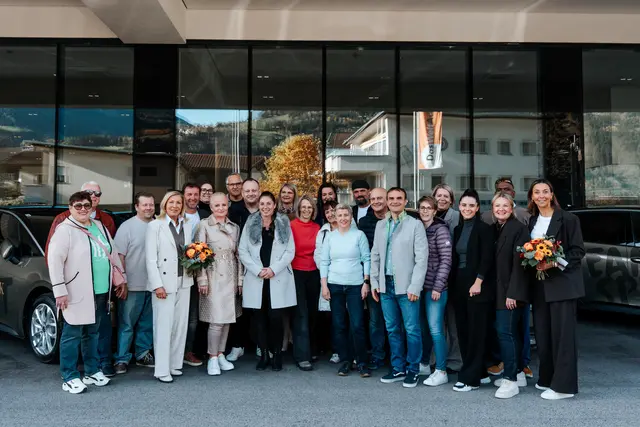 Das STOCK-Team fährt elektrisch. Man hat eine neue Flotte angeschafft.  | Foto: STOCK