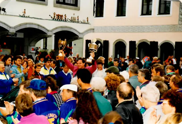 "Grein grüßt seinen Weltmeister": Empfang am Stadtplatz am 2. Oktober 1993. | Foto: Kronsteiner