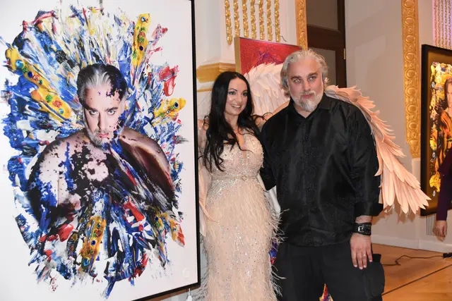 Das Gött:innen-Event“ zeigte die Wiener Künstlerin und Mentorin Margarita Gavrielova und ihre Kunst, die innere Energien sichtbar macht.  | Foto: Patricia Hillinger/MeinBezirk