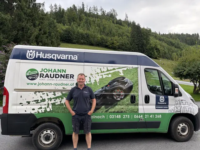 Forst-Garten Landmaschinen Johann Raudner
Mo-Do 07:15-12:00 und 13-17 Uhr
Fr 7.15 - 12 Uhr
www.johannraudner.at | Foto: Labler