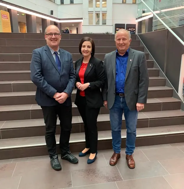Von links: AK-Rat Andreas Stöbich, Bezirksparteiobfrau LAbg. Steffi Hofmann und Ortsparteiobmann der FPÖ-Hofkirchen Johann Magauer. | Foto: FPÖ Bezirk Rohrbach