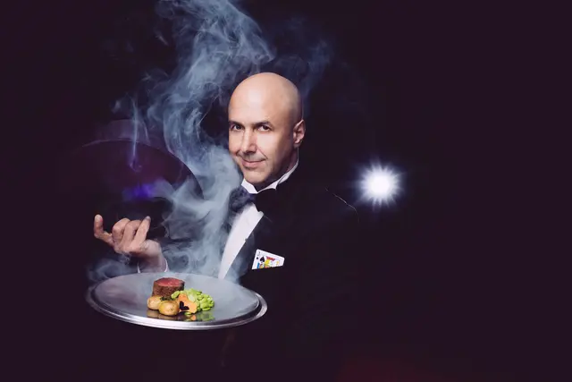 Im Casino Graz wartet am 11. Dezember ein zauberhafter Abend, der die Grenzen aller Sinne sprengt, wenn "Das magische Menü" seine Rückkehr feiert.  | Foto: Kanižaj Marija-M.