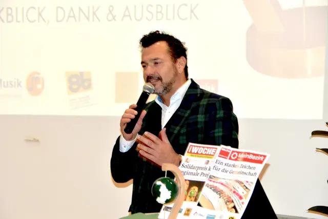 Der bisherige Obmann, Andreas Rath, führte durch den Abend. | Foto: MeinBezirk/Helmut Riedl