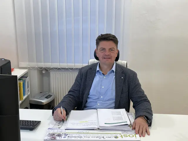 Roland Raninger ist seit zehn Jahren Bürgermeister der Marktgemeinde Stainach-Pürgg. Spätestens mit April 2026 will er sein Amt zurücklegen. | Foto: MeinBezirk/Sabine Lienbacher