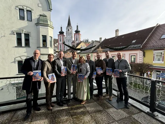 Pressekonferenz zum Jubiläum: Nino Contini, Fabian Fluch, Helmut Schweiger, Georg Rippel-Pirker, Ute Gurdet, Michael Feiertag, Cajetan Arzberger, Andreas Schweiger und Johann Kleinhofer. | Foto: MeinBezirk/Angelika Kern
