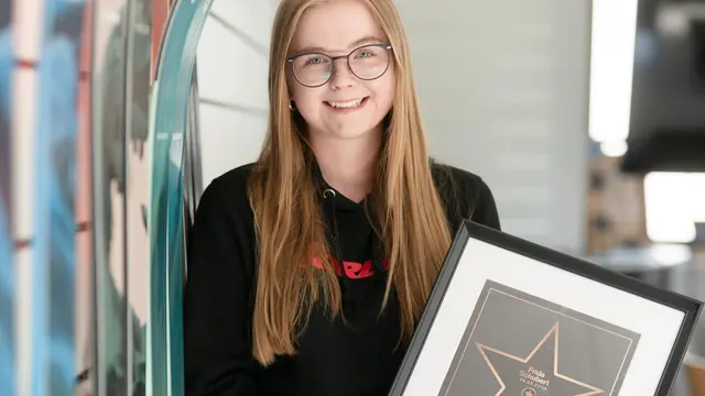 Informationstechnologin Frida Schubert ist „Lehrling des Monats September“ | Foto: WKS/Birgit Probst