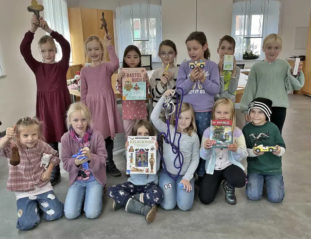 Schülerinnen und Schüler der Volksschule Kraubath verbrachten einen spannenden Tag in der Bücherei. | Foto: Gemeinde Kraubath