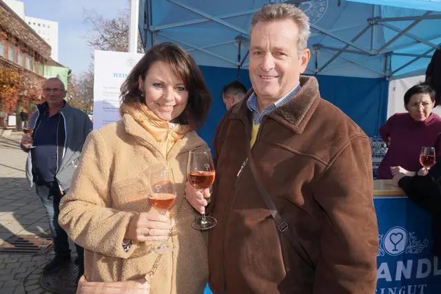 Am Dienstag lud die Stadtgemeinde Mattersburg zum Martinimarkt am Veranstaltungsplatz ein. | Foto: Jennifer Flechl