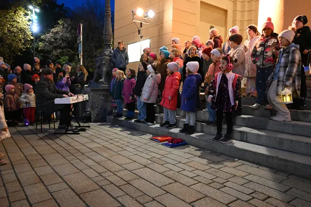 Der Innsbrucker Kinderchor der Musikschule Innsbruck. | Foto: Lucia Königer