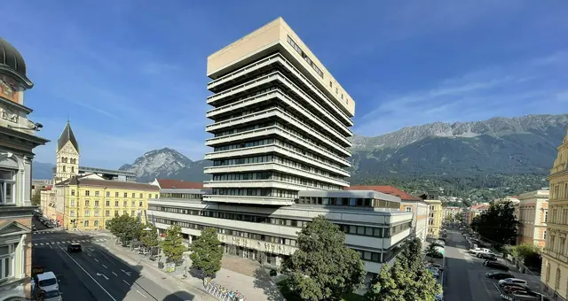 Am Landesgericht Innsbruck wurden kürzlich zwei Ex-Geschäftsführer sogenannter Finanzsanierungsunternehmen wegen schweren Betrugs verurteilt. | Foto: OLG Breit 