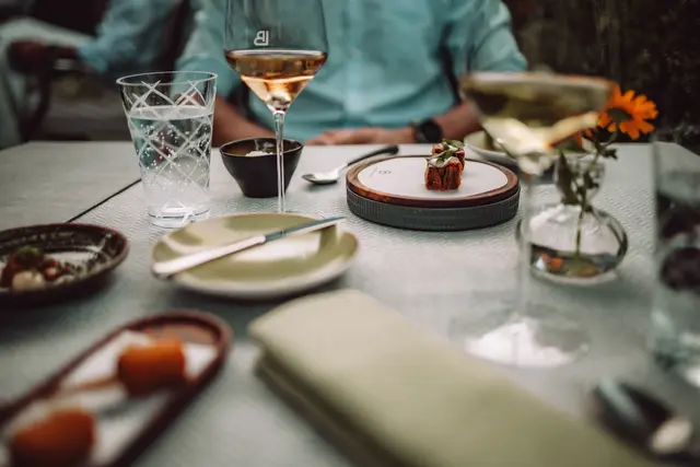 Insgesamt 99 Hauben-Betriebe in Niederösterreich werden in der neuesten Auflage des renommierten „Gault&amp;Millau“-Restaurantguides angeführt. | Foto: Niederösterreich Werbung/Carolin Runte
